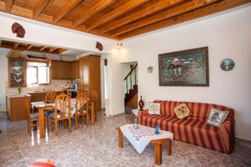 فيلا Fernanda'S Traditional 2 Floor House بوروس المظهر الخارجي الصورة