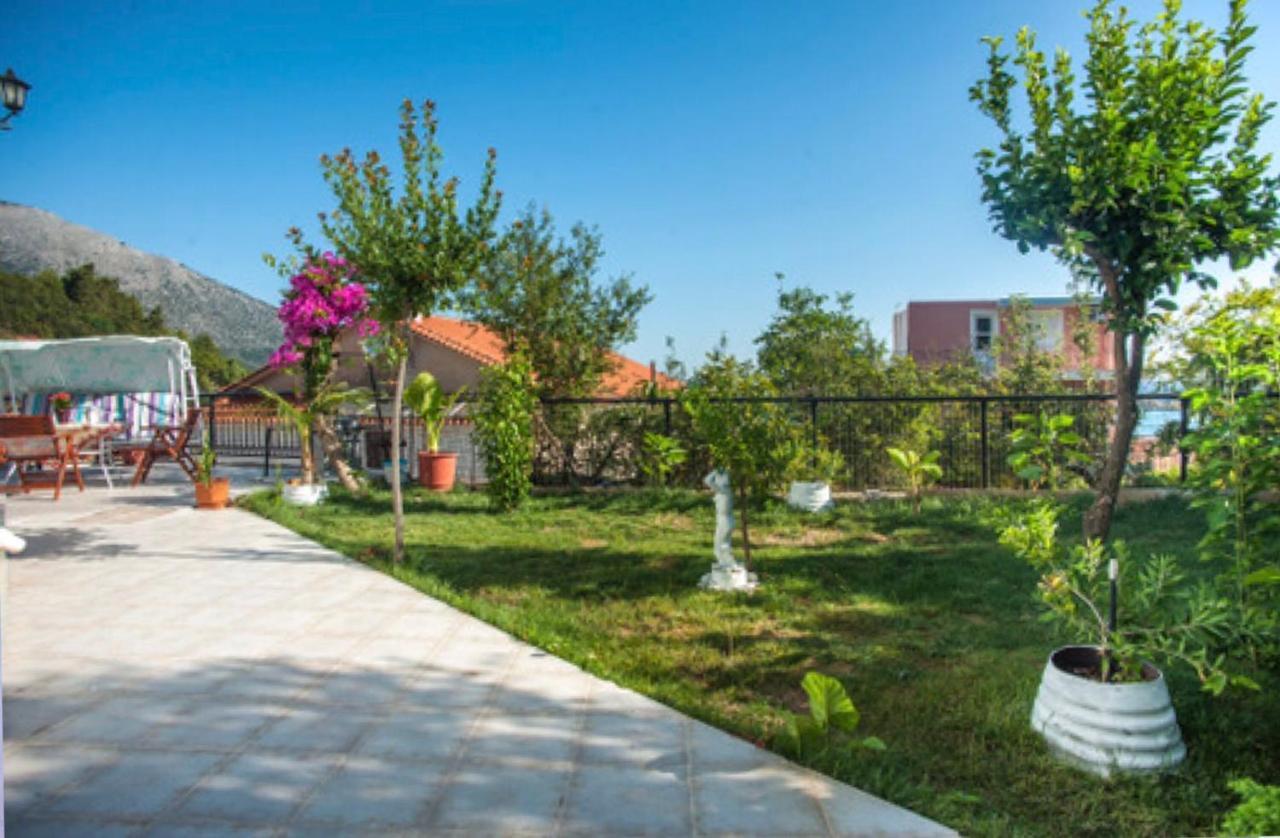 فيلا Fernanda'S Traditional 2 Floor House بوروس المظهر الخارجي الصورة